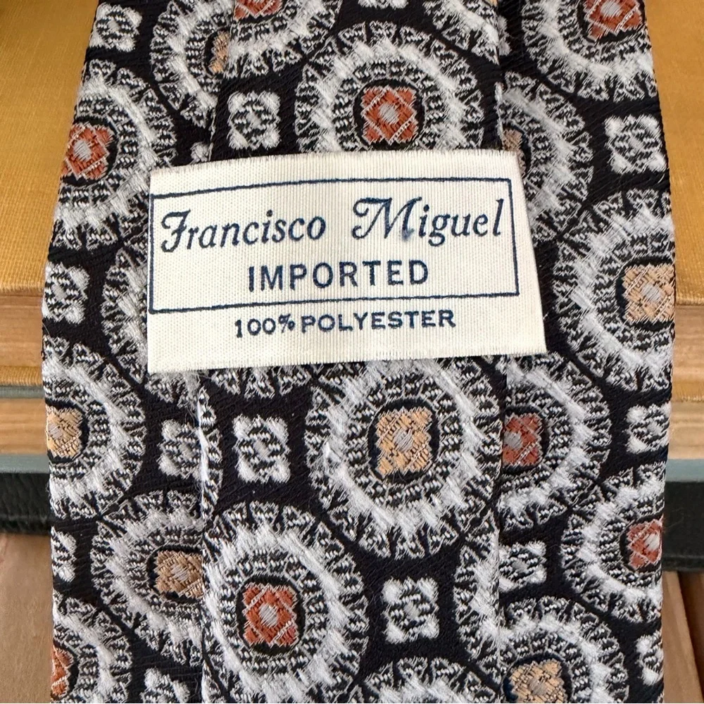Vintage 70’s Timeless Medallion Extra Wide Retro by Franscisco Miguel